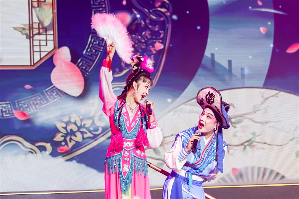 创新引领价值 梦想造诣将来——庆祝Z6官网智能成立25周年赞美大会暨文艺晚会隆沉进行