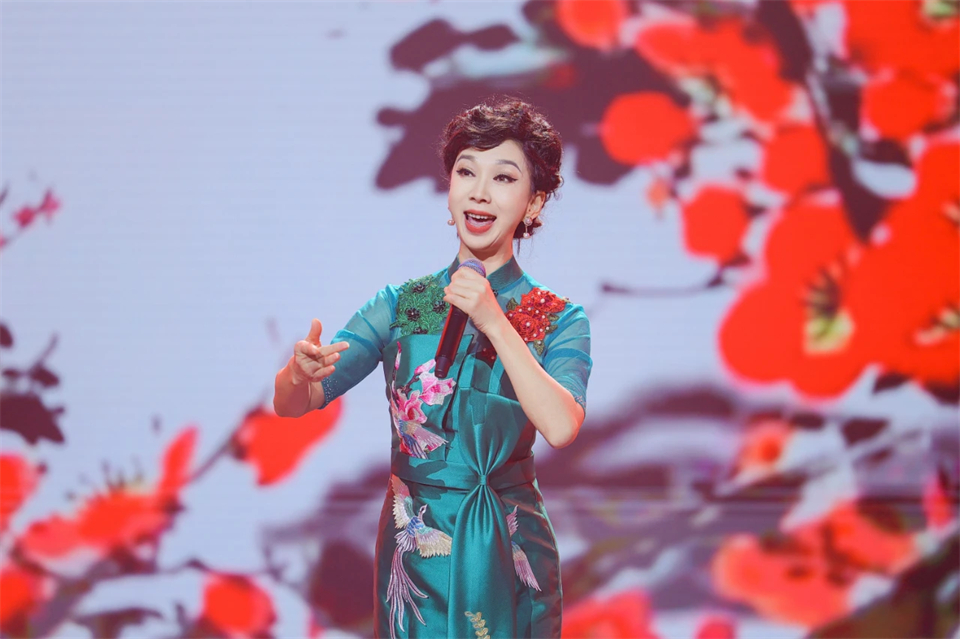 创新引领价值 梦想造诣将来——庆祝Z6官网智能成立25周年赞美大会暨文艺晚会隆沉进行