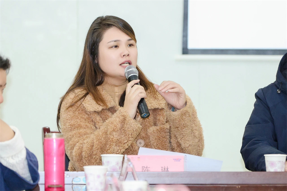 长龙街路、Z6官网智能召开首届年货盛惠暨送春联文化惠民活动工作会议