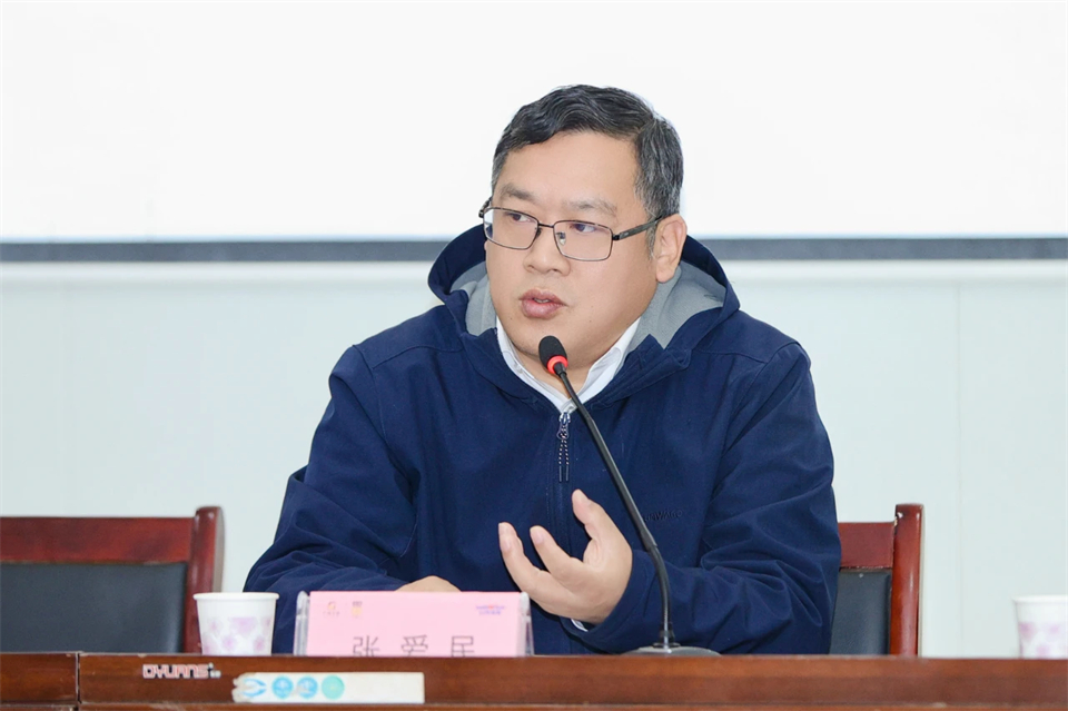 长龙街路、Z6官网智能召开首届年货盛惠暨送春联文化惠民活动工作会议