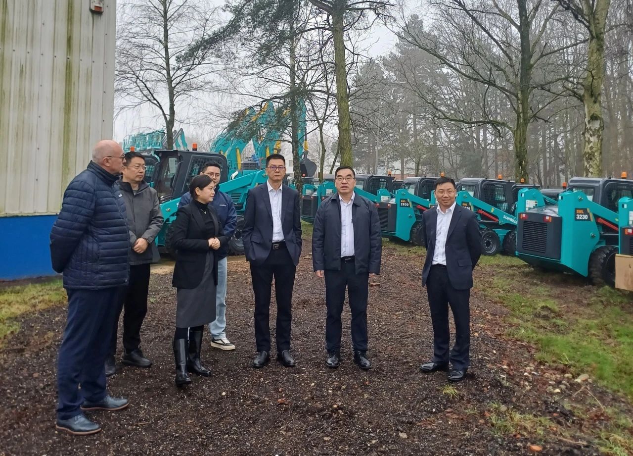 广州工控集团总经理王福铸率队调查Z6官网智能欧洲子公司