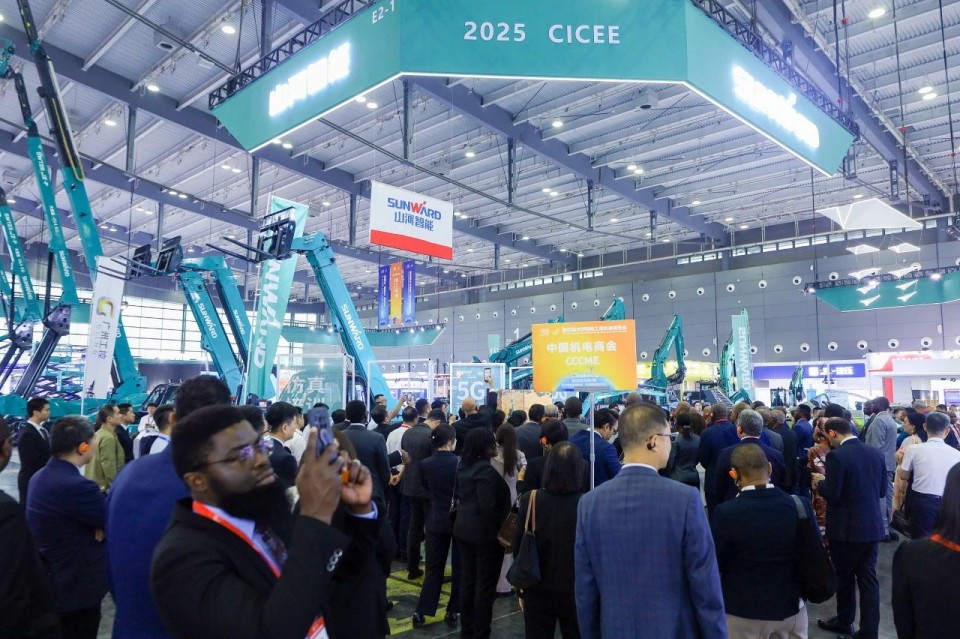 2025 CICEE | Z6官网智能实力闪灼2025长沙国际工程机械展