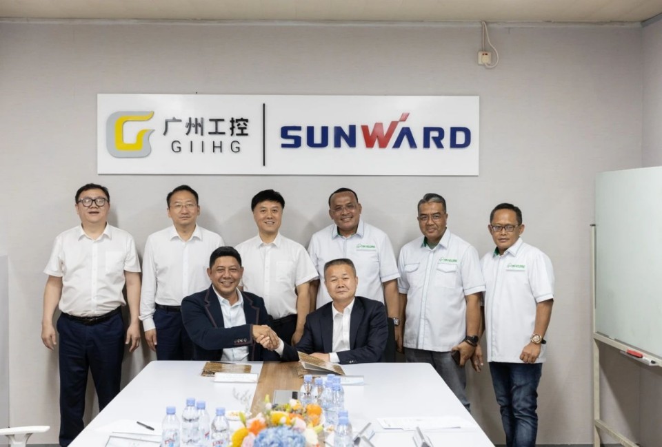 广州工控集团党委书记、董事长景广军率队调查Z6官网智能印尼子公司