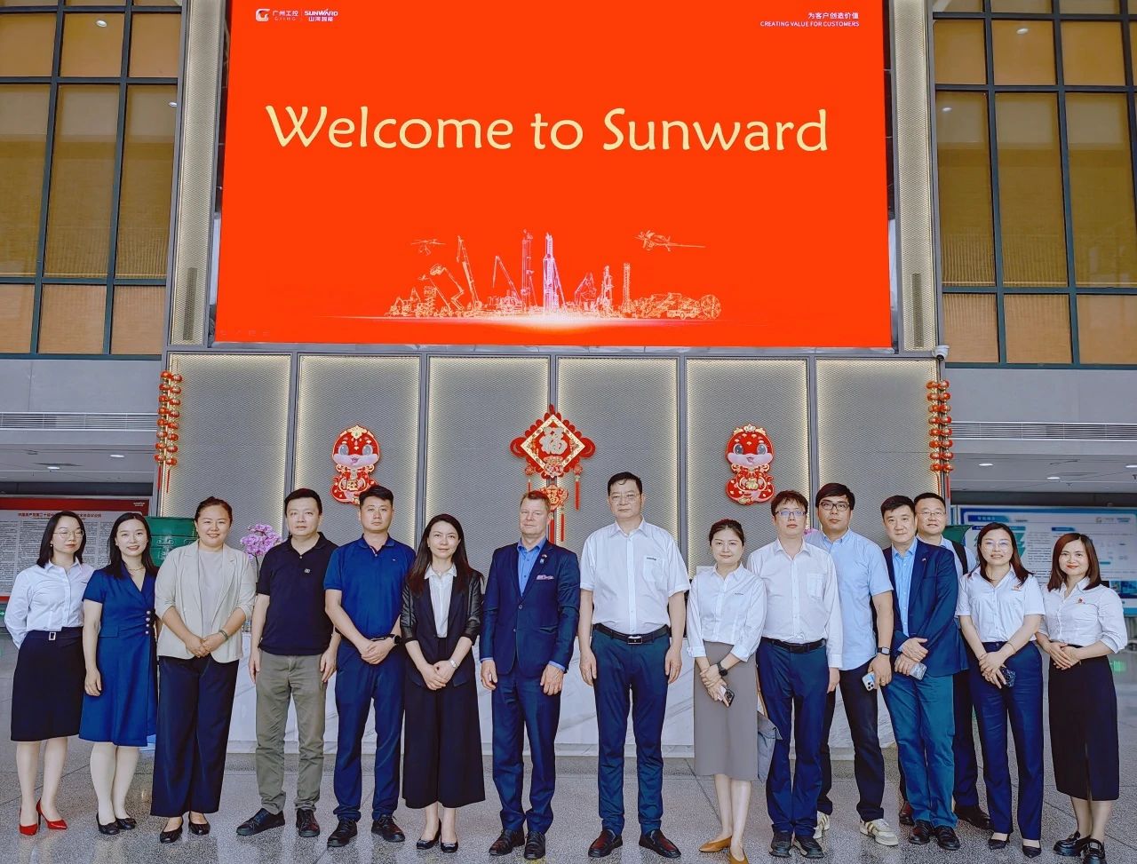 芬兰驻华大使馆商务参赞到访Z6官网智能