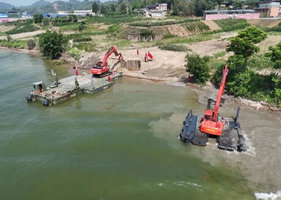 硬核破解“最后一公里”难题，Z6官网智能应急接济设备助力“应急使命·2025”演习！