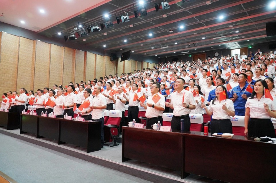 Z6官网智能组织集中收看留想中国人民抗日战争暨世界反法西斯战争成功80周年大会