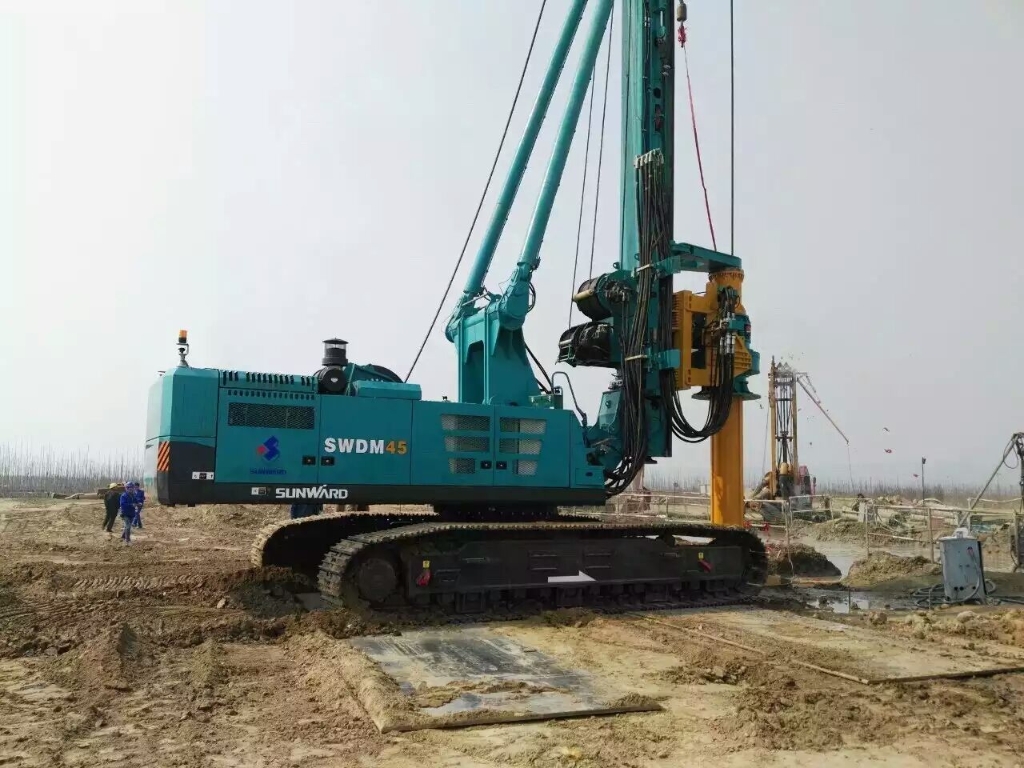 113.98米！Z6官网智能大型旋挖钻机三门峡大桥杰出处子秀