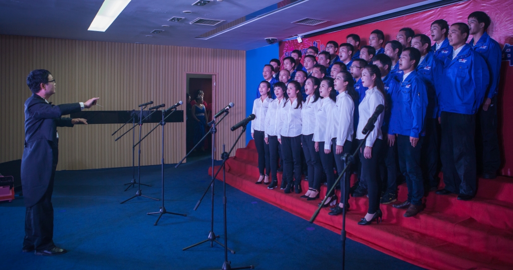 唱响Z6官网之歌 共抒美好情怀——Z6官网智能“双庆”合唱角逐圆满实现