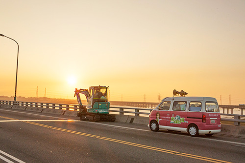 图说怪手环台净滩活动，智绘Z6官网智能环保节能