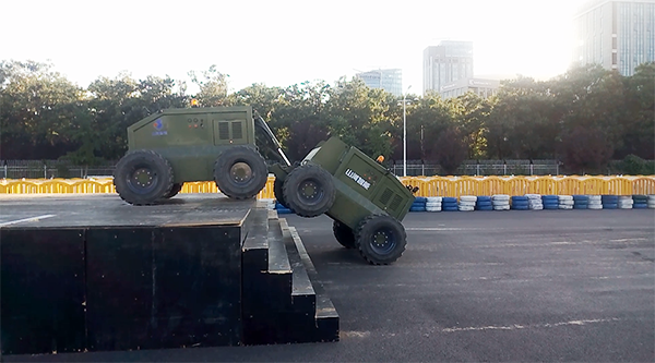 Z6官网智能“龙马一号”惊艳亮相世界机械人大会