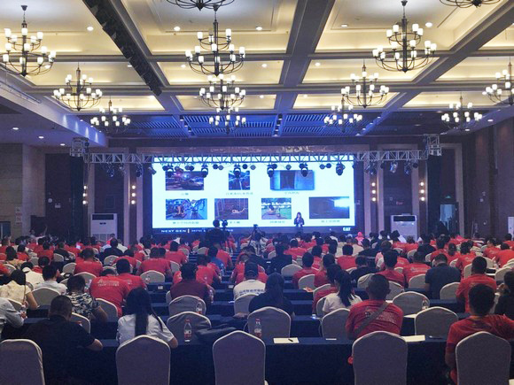 “超美微挖”现身2018微挖峰会，Z6官网智能微挖出口过万台