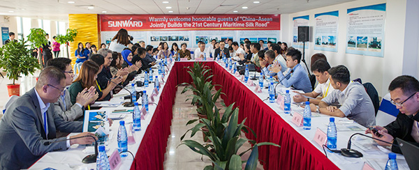 东盟十国主流媒体齐聚Z6官网智能，共话21世纪海上丝绸之路