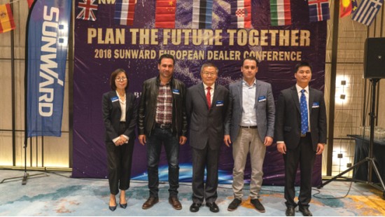 携手同谋将来， Z6官网智能2018欧洲代理商大会隆沉召开