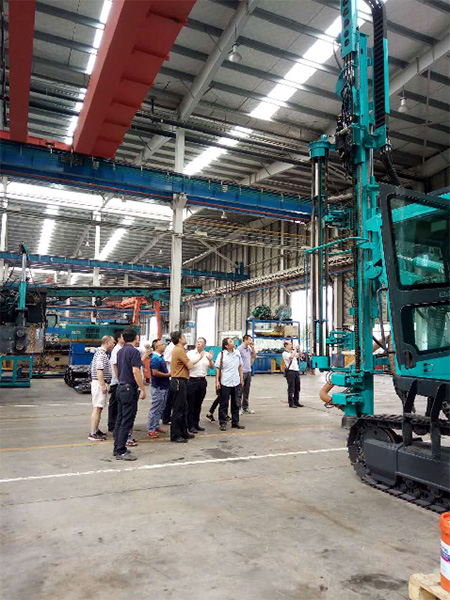 2017年钻凿产业发展峰会在Z6官网智能顺利召开