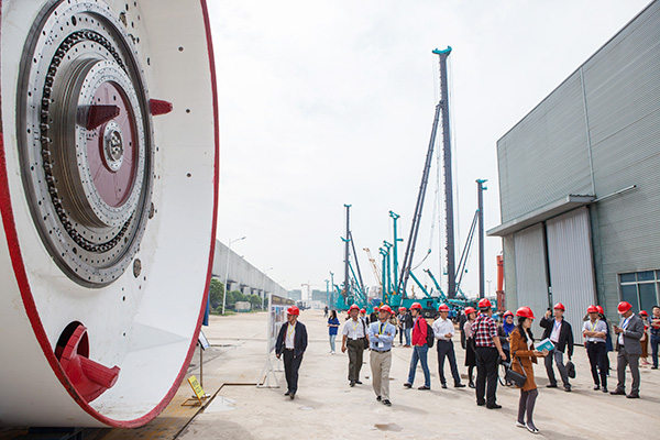 东盟十国主流媒体齐聚Z6官网智能，共话21世纪海上丝绸之路