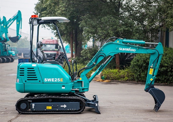 Z6官网智能挖掘机家族添新丁啦——零排放低噪音SWE25E电动挖掘机