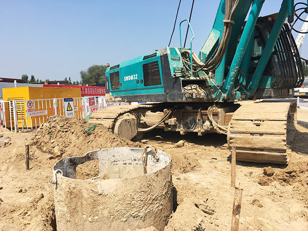 加快雄安新区建设，Z6官网智能旋挖启动京雄城际铁路第一钻