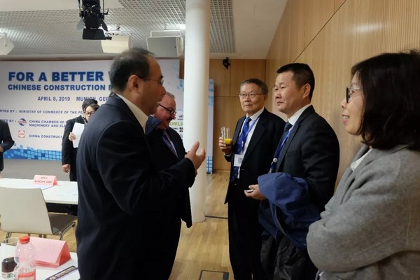 “三个率先」毓示Z6官网挖掘机欧洲发展过程