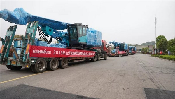 进军南非高端矿山市。6官网智能凿岩设备批量发车