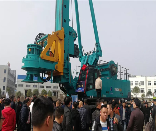 同心同梦，Z6官网智能全球客户互换会武汉站隆沉进行