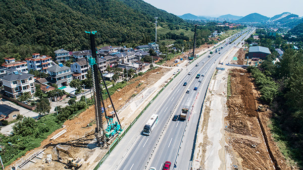 高效又环保，说的就是SWSD双动力头强力多职能钻机