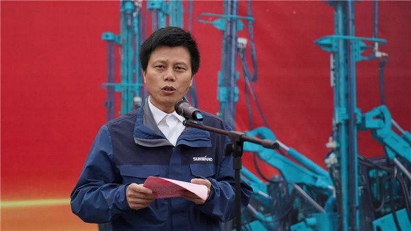 进军南非高端矿山市。6官网智能凿岩设备批量发车