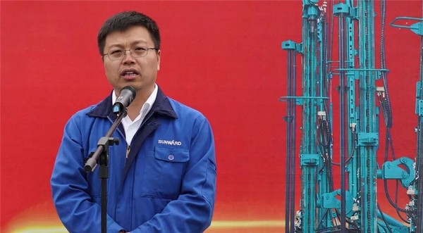 进军南非高端矿山市。6官网智能凿岩设备批量发车