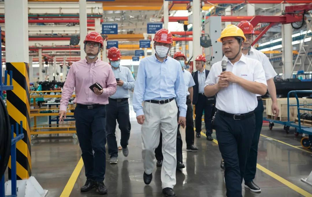 中国金茂高级副总裁张辉率团调查Z6官网智能