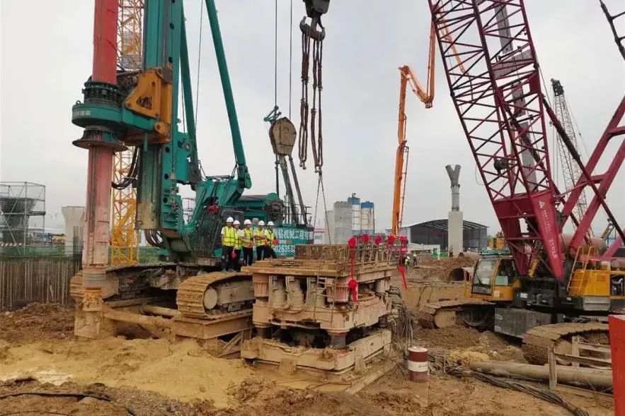 570天420根桩！Z6官网机群惊艳贵阳机场扩建工程