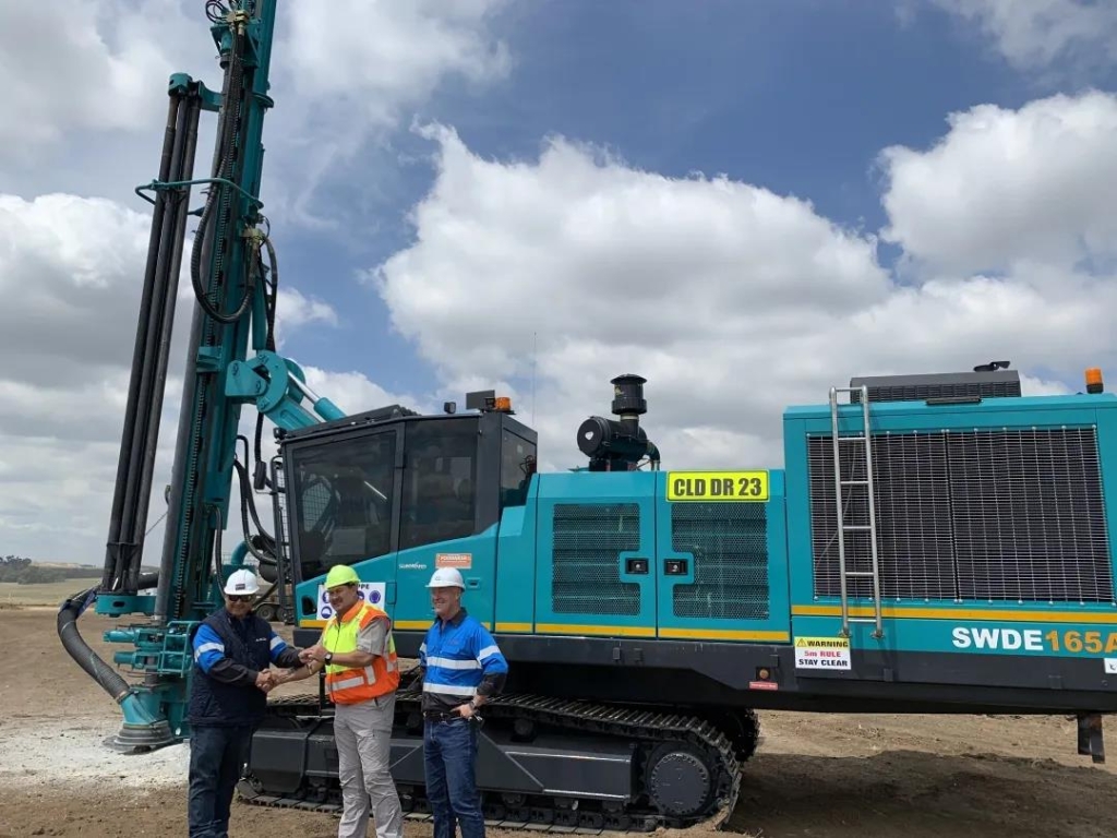 Z6官网智能凿岩设备名扬南非