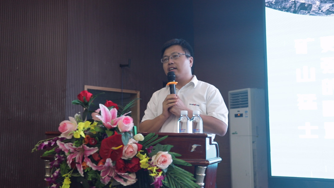 向挖掘机万台俱乐部迈进——Z6官网智能2020年度挖掘机营销训练营开营