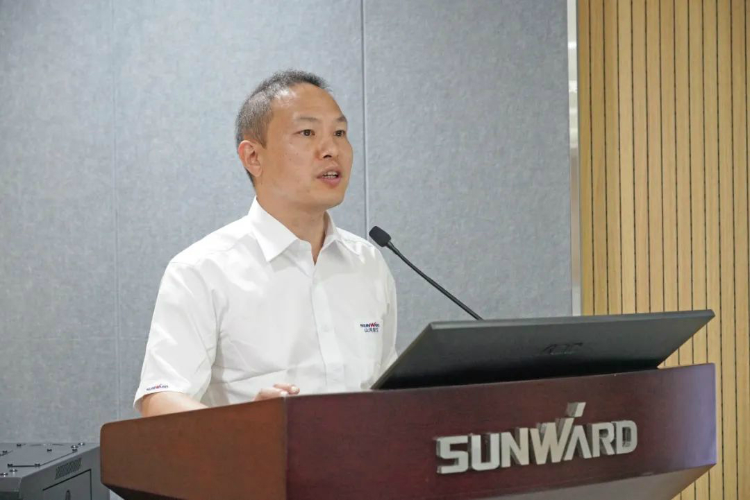 省人大常委会党组副书记、副主任王柯敏调研Z6官网智能