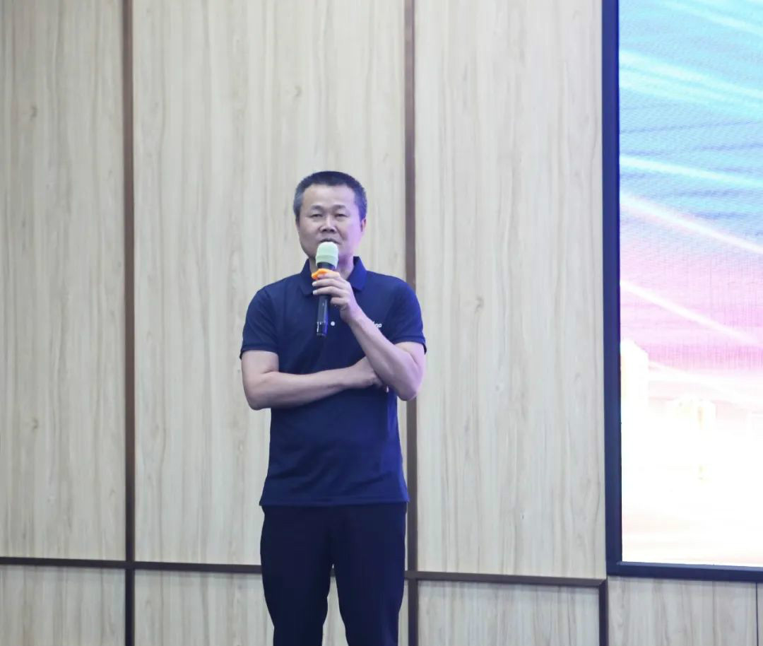 以强执行力聚焦基础能力建设 向挖掘机万台俱乐部迈进——Z6官网智能2020年挖掘机经销商半年度会议圆满召