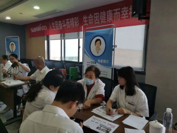 关爱科技工作者健全——健全科普进企业走进Z6官网智能