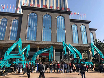 5千万! Z6官网智能挖掘机订货会创新高