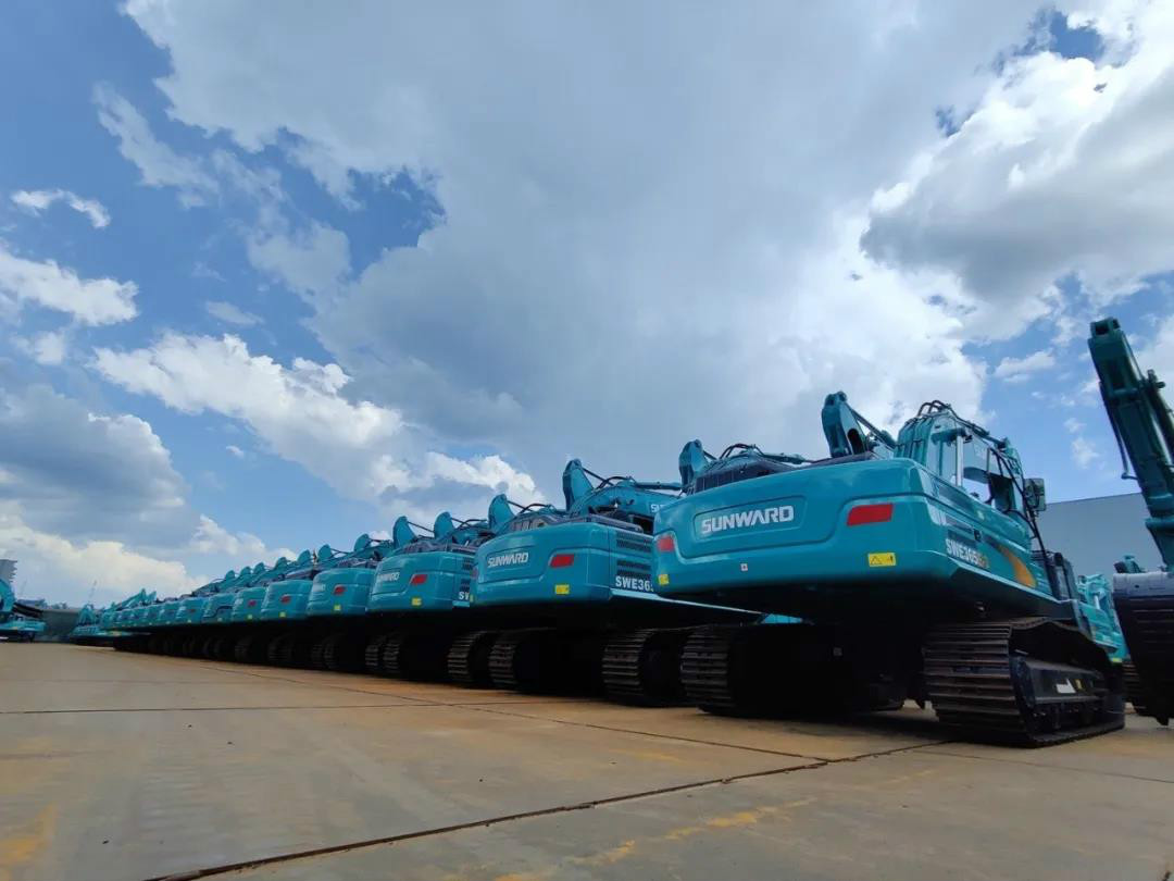 以先导式创新实现挖掘机从无到有，从幼到大，从大到强！