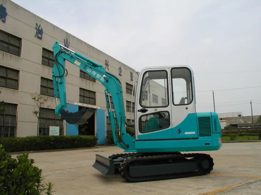 十年两办挖掘机行业年会 Z6官网智能的底气何在