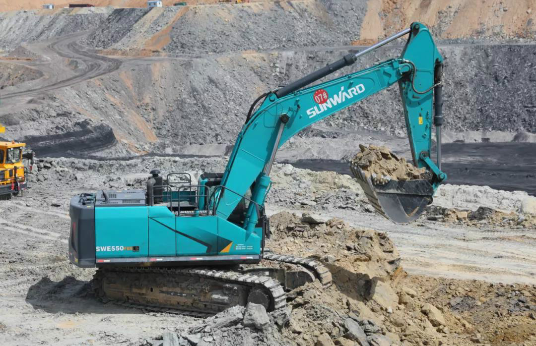 以先导式创新实现挖掘机从无到有，从幼到大，从大到强！