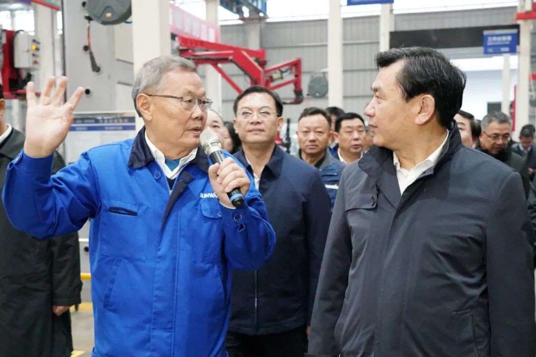 中国民航局局长冯正霖一行到Z6官网智能调研领导