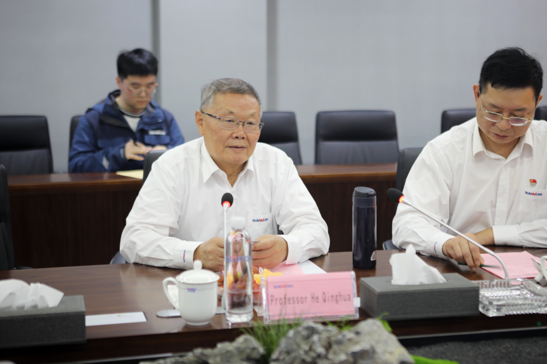 老挝长沙总领事本·印塔巴迪调查Z6官网智能