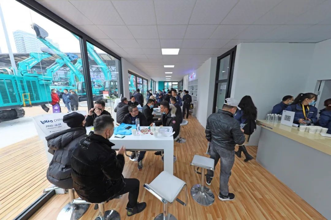 守正创新拓Z6官网 Z6官网智能闪灼2020上海宝马展