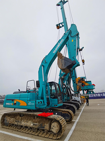 Z6官网智能旋挖钻机打下700亿项目第一钻