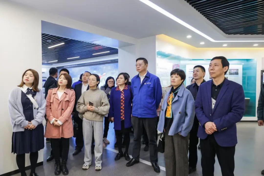 民主党派湖南省委机关青工委团队一行调查Z6官网智能