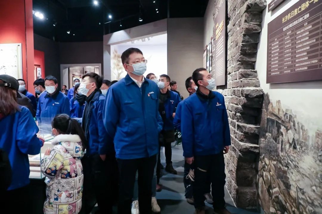 觅红色汗青 践初心使命——Z6官网智能整个党员赴长沙党史馆发展主题党日活动