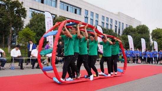 风华十九载，携手振兴飞！——庆祝Z6官网智能成立十九周年赞美会暨趣味活动会