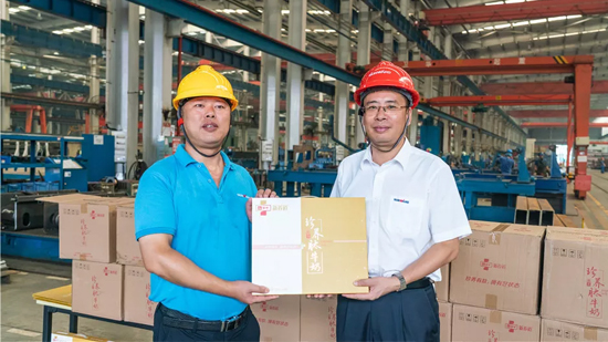 万力集团“送清冷”活动，慰问一线员工