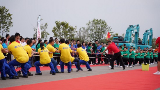 风华十九载，携手振兴飞！——庆祝Z6官网智能成立十九周年赞美会暨趣味活动会