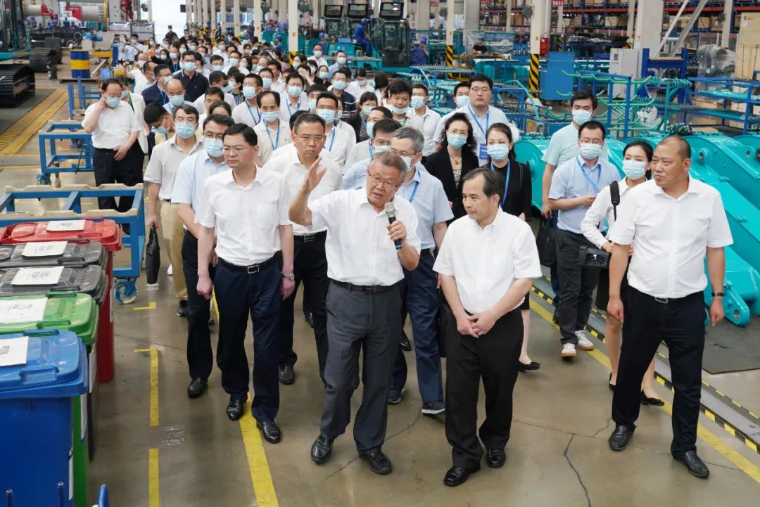 全国战术性新兴产业集群建设调查团调研Z6官网智能