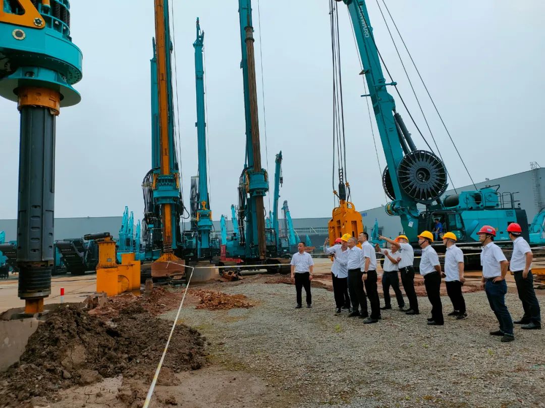 大钻机能打幼桩了！Z6官网智能钻杆节能变径装置研造成功