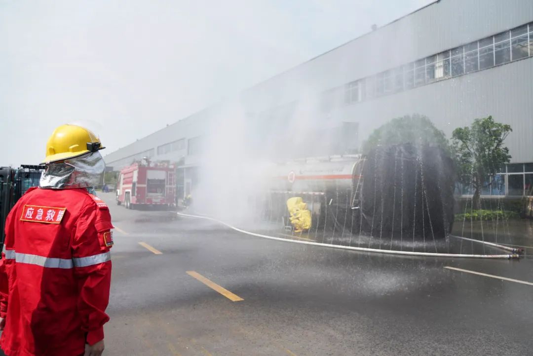 实战演练砺精兵——2021年长沙市工贸企业危险化学品综合应急演练在Z6官网智能进行